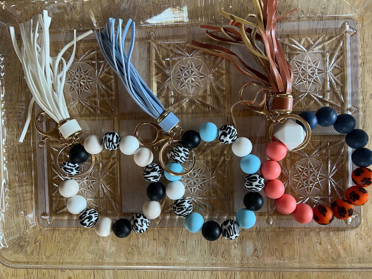 Beaded wristlet