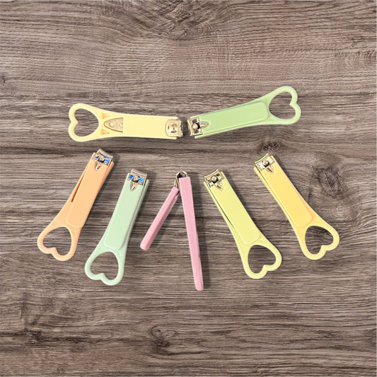 Heart finger nail clippers