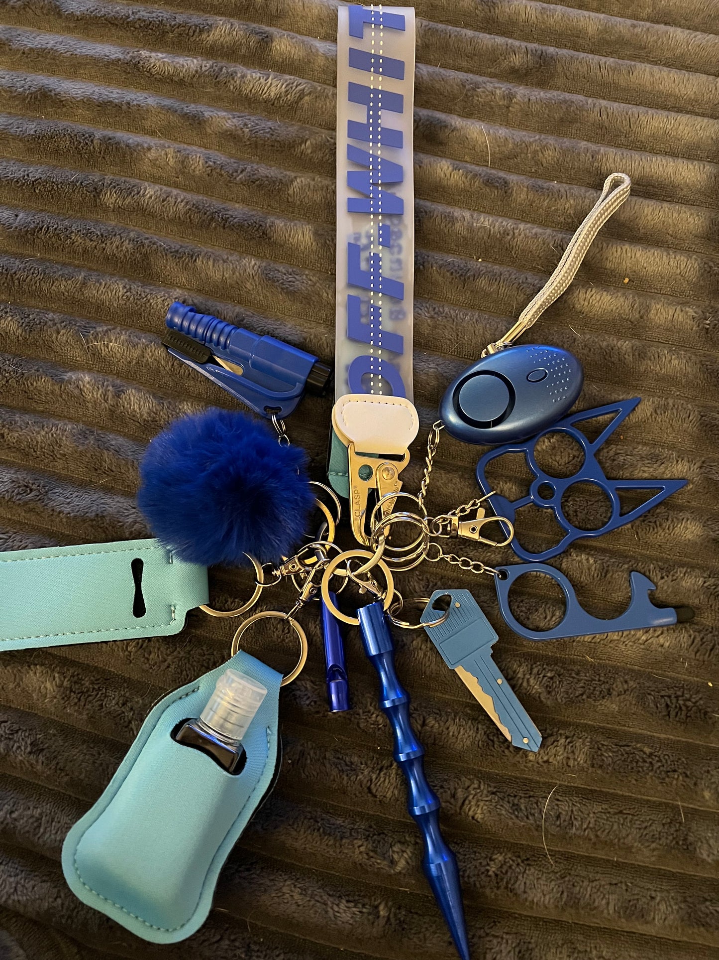 Standard self-defense keychain