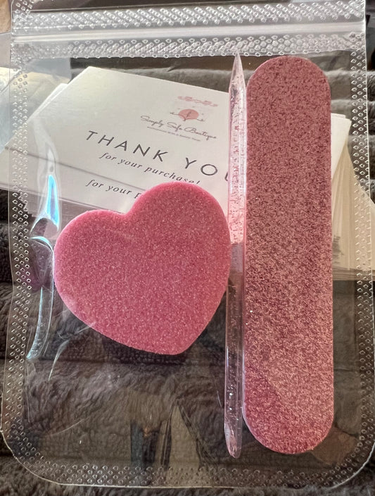 Nail kit